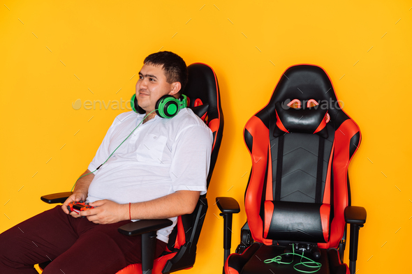 Chair for playing video games hot sale